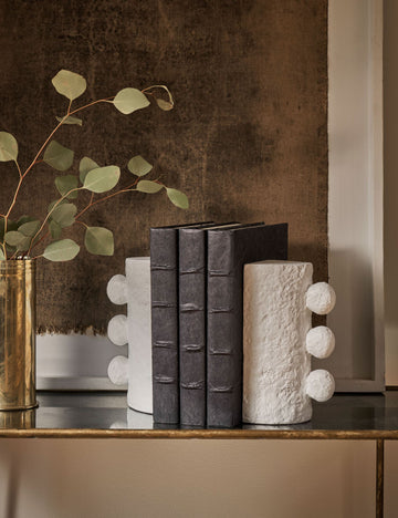 #color::white