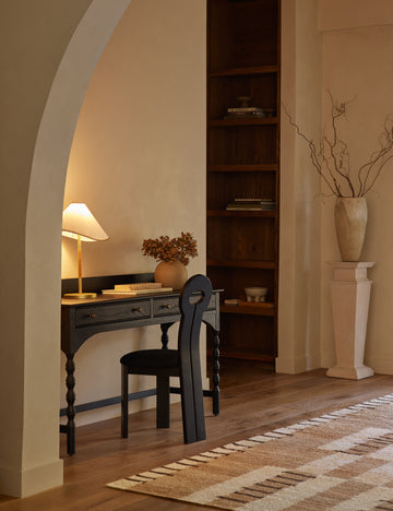 #color::black
