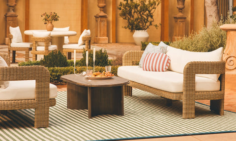 Coastal Lounge
