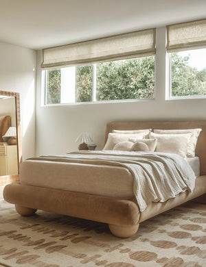 Rigby Platform Bed : White Boucle / Queen