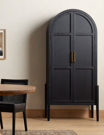 #color::oak-and-black