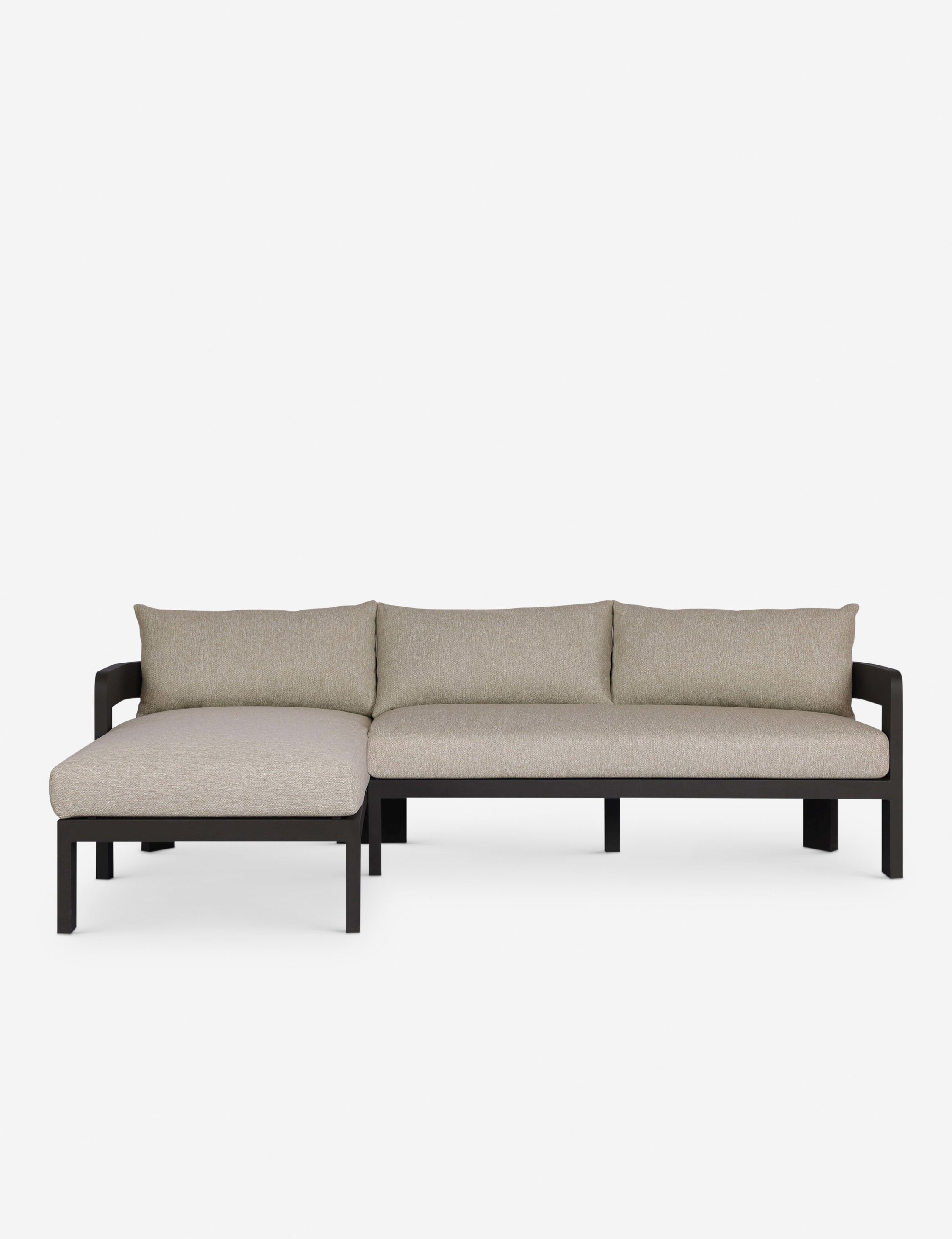 #color::taupe #configuration::left-facing
