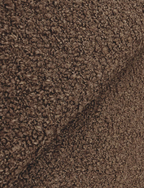 #color::brown-luxe-boucle #size::cal-king #size::full #size::king #size::queen #size::twin