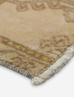 Vintage Turkish Hand-Knotted Wool Mini Rug No. 323, 1'4