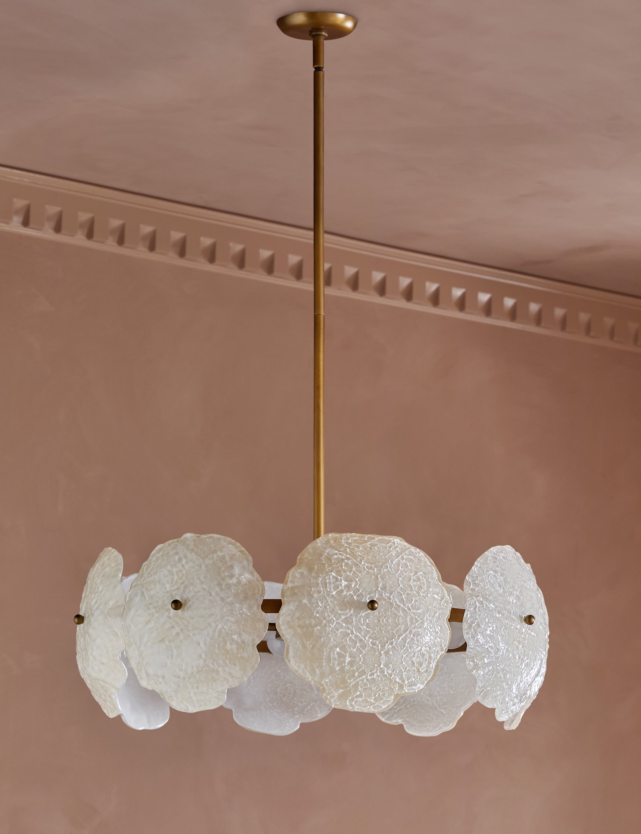 #color::antique-brass #size::30-dia