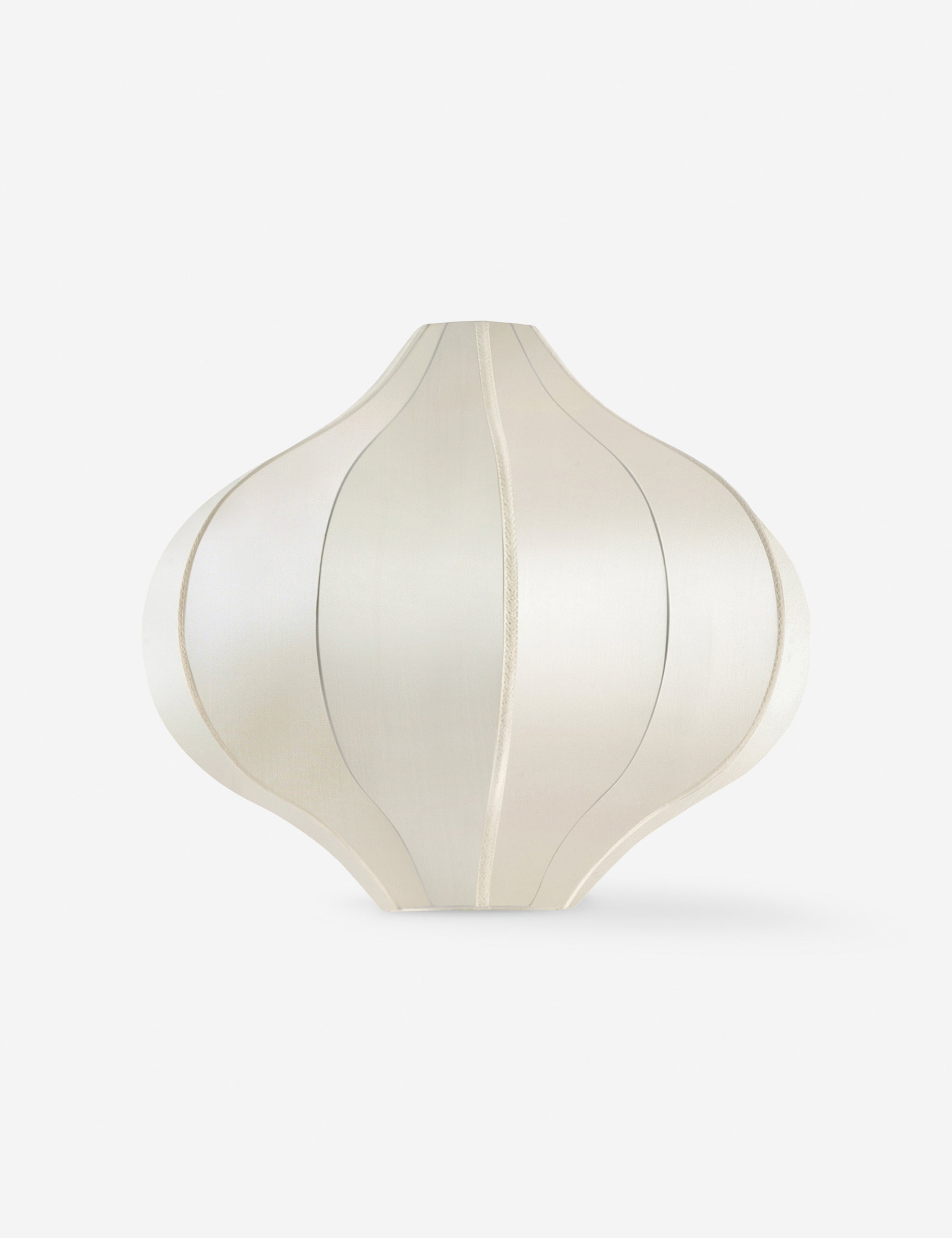 #color::off-white #size::18-dia