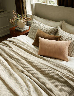 Lan Pillow : Ivory / Square