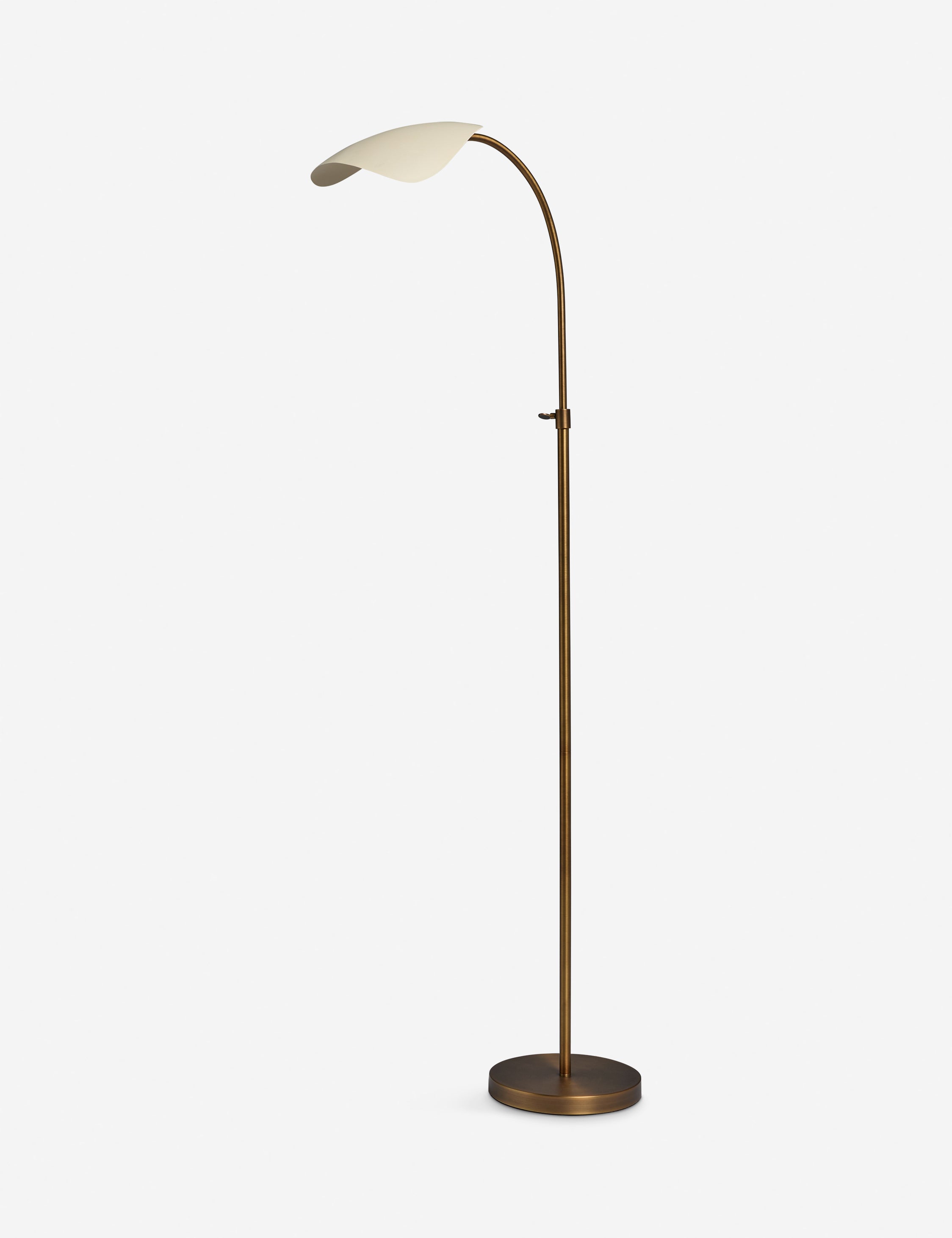 #color::cream-and-antique-brass