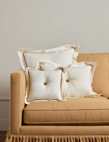 #color::ivory-and-clove #style::mini-square #style::lumbar #style::square