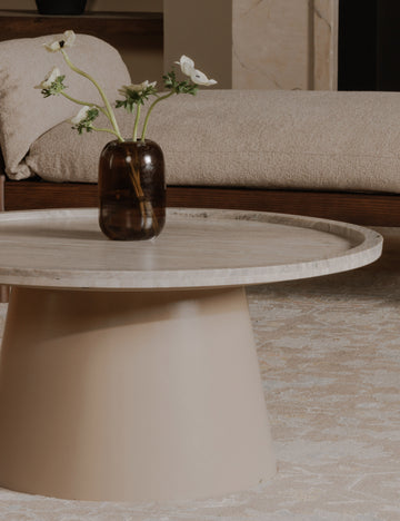 #color::white-marble 
