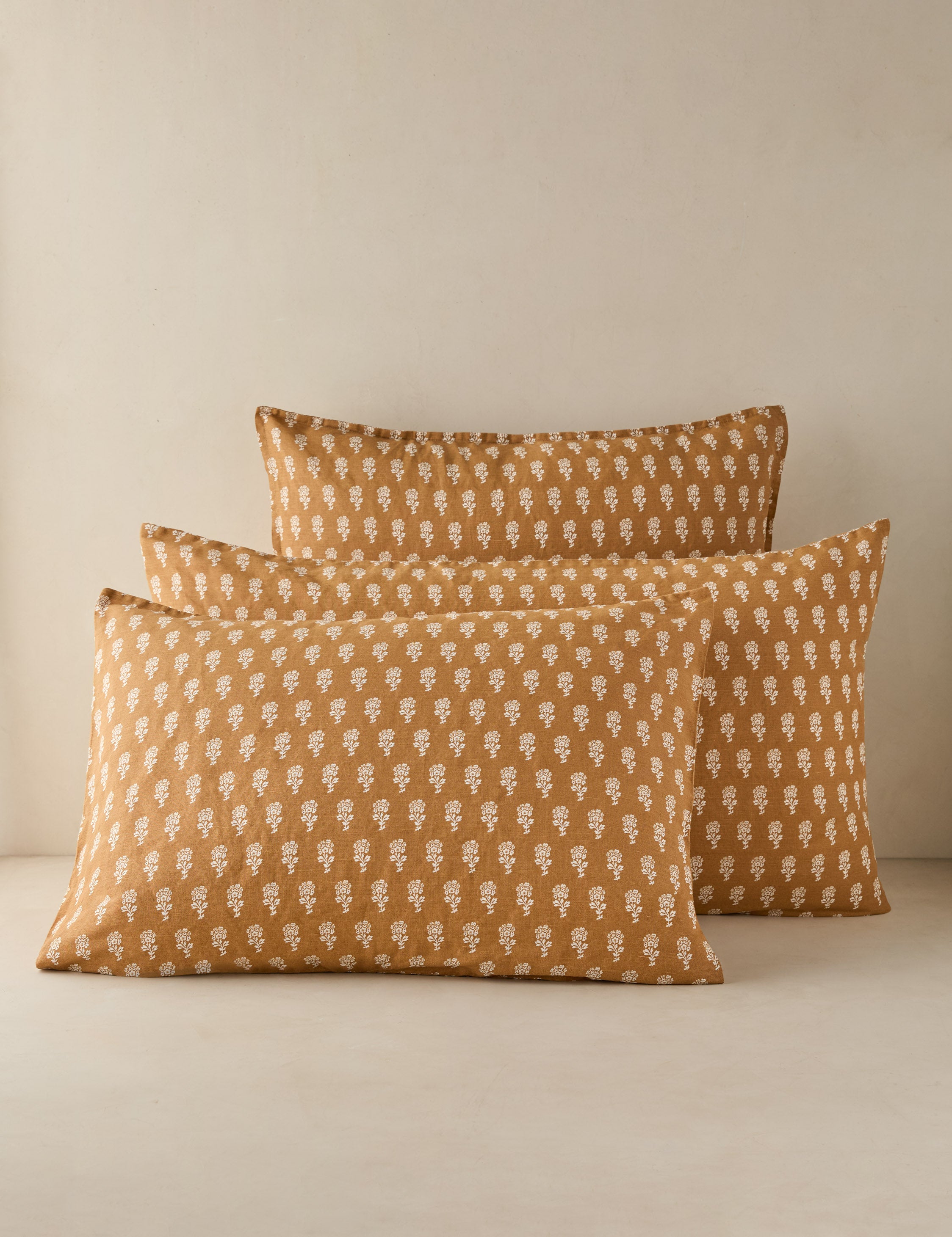 #color::marigold #size::standard #size::king #size::euro