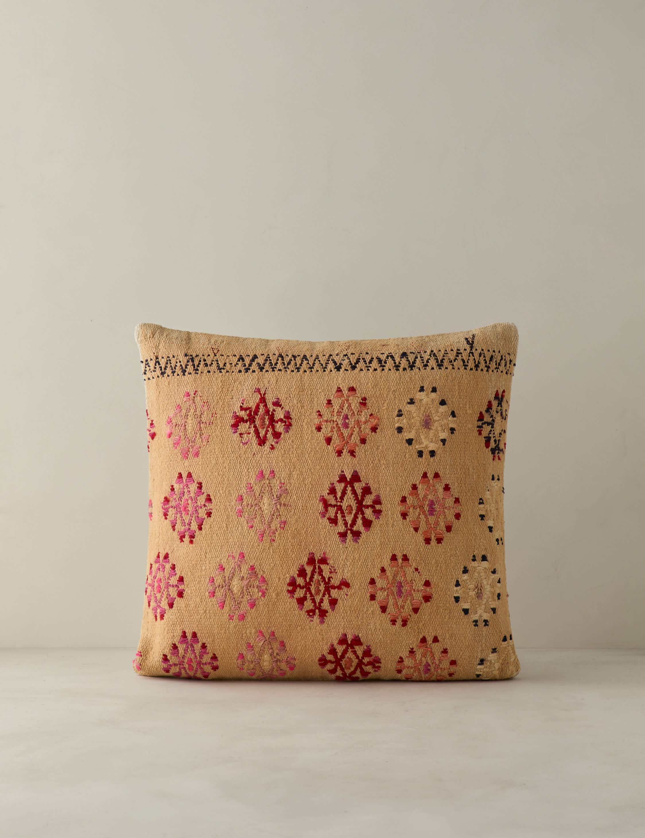 Vintage Pillow No. 173, 20" x 20"