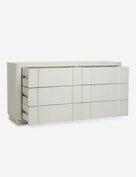 #color::ivory