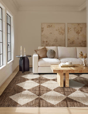 Palau Hand-Knotted Wool Rug : Brown / 2'6