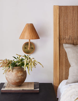 Besson Sconce : Natural