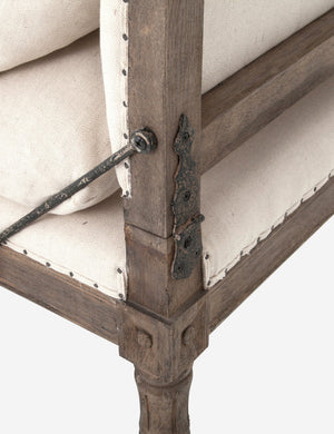 Trista Chaise