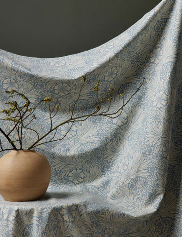 #color::blue-and-ivory