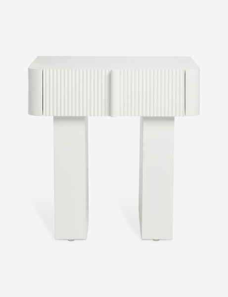 #color::ivory